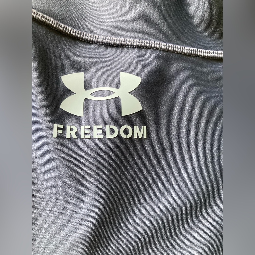 Under Armour Freedom Performance Leggings, size medium, comfortable - Picture 10 of 10